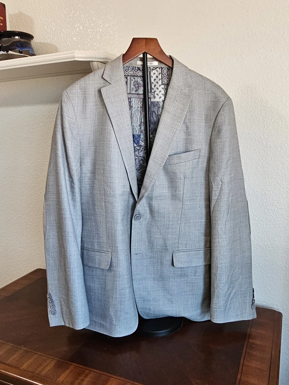 Van Heusen Light Gray Blazer 42R Fully Lined Elbow Patches